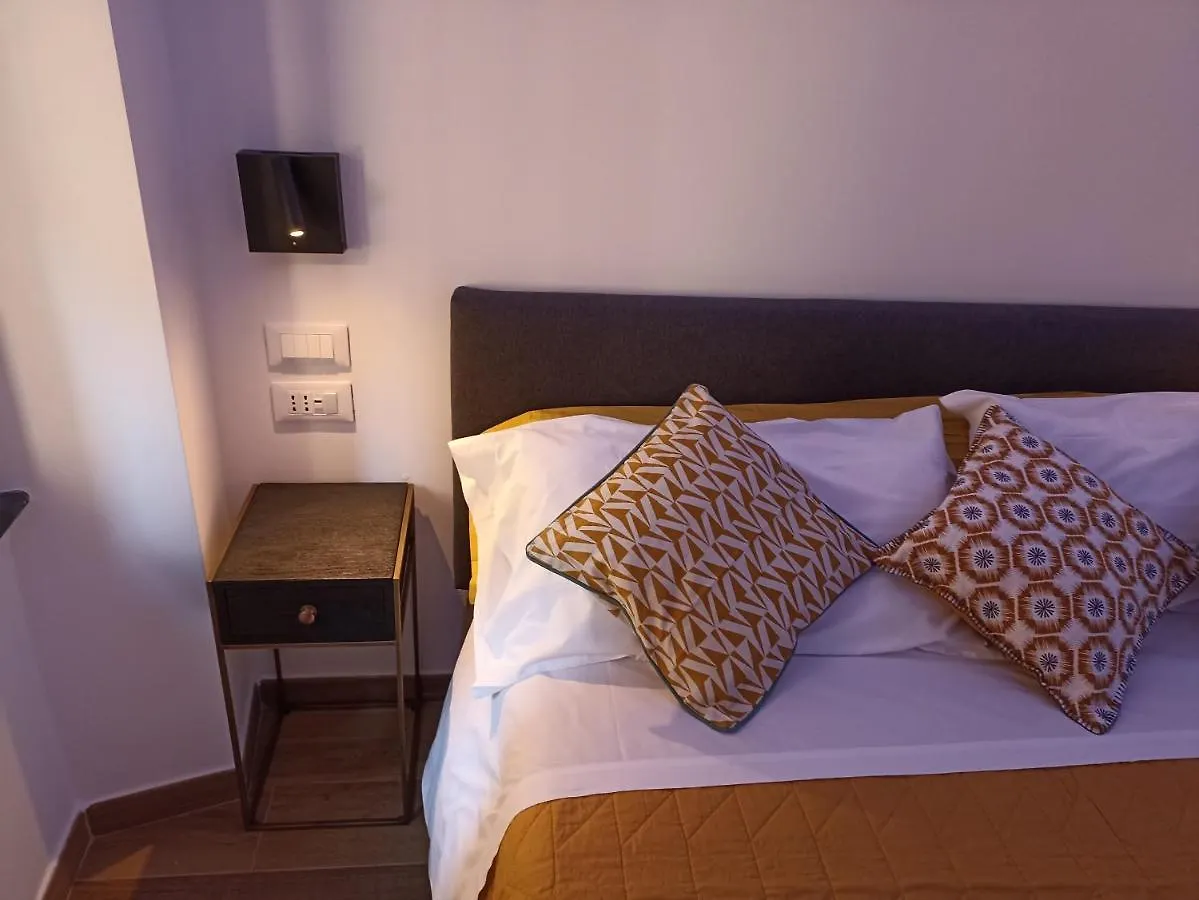 Al Porto 61 - Rooms For Rent Camogli 0*,  Italië