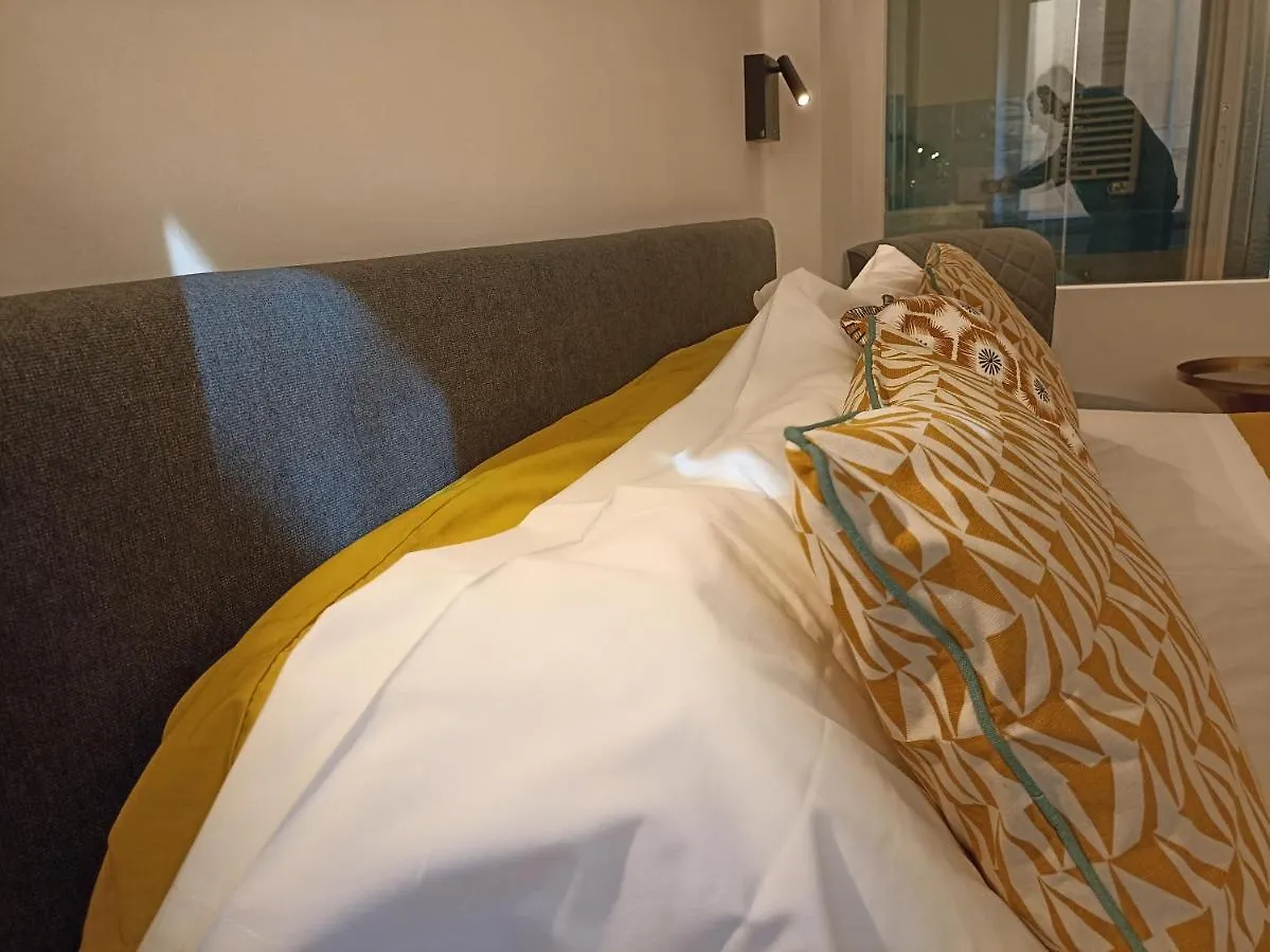 Al Porto 61 - Rooms For Rent Camogli Gasthuis